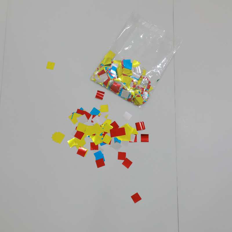 Cerchi di coriandoli di carta tissutale