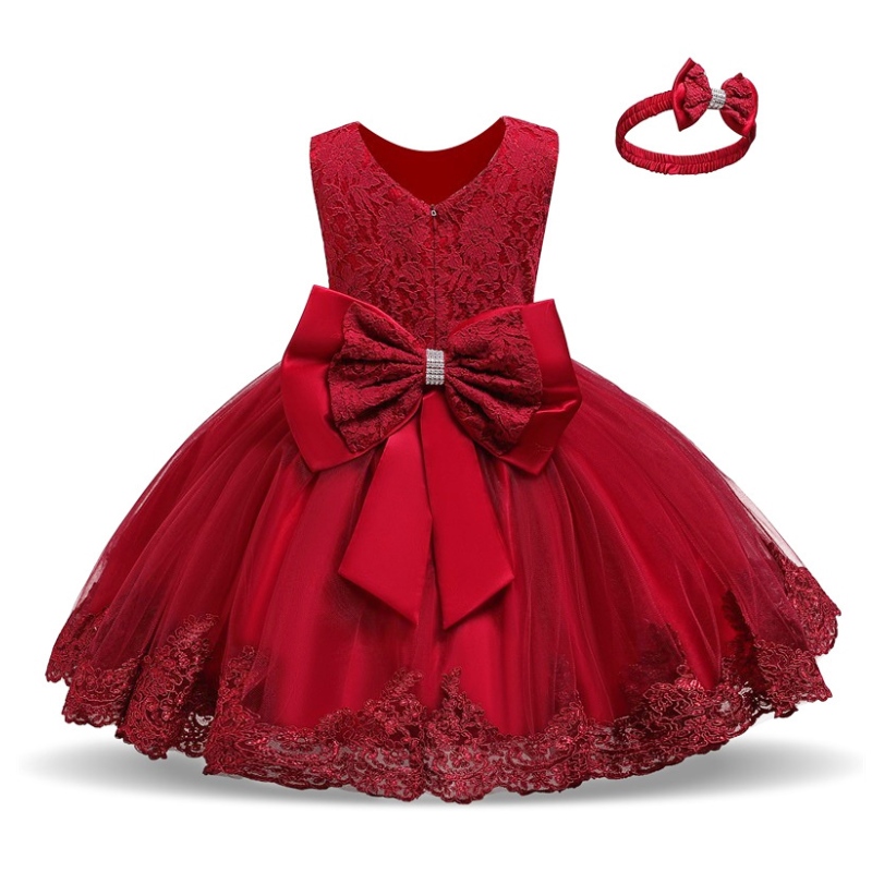 BAMBINA BAMBINA COSTUTTO NAZIONE BAMBINO BAMBINI BAMBINI E GIOVANE COMPLEANTE PERSOGNO INSRESSO BAMBINI CHIUMI CHIUSO