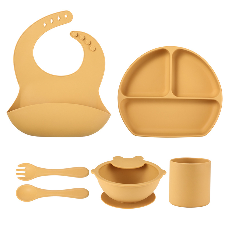 Set per l\'alimentazione dei bambini