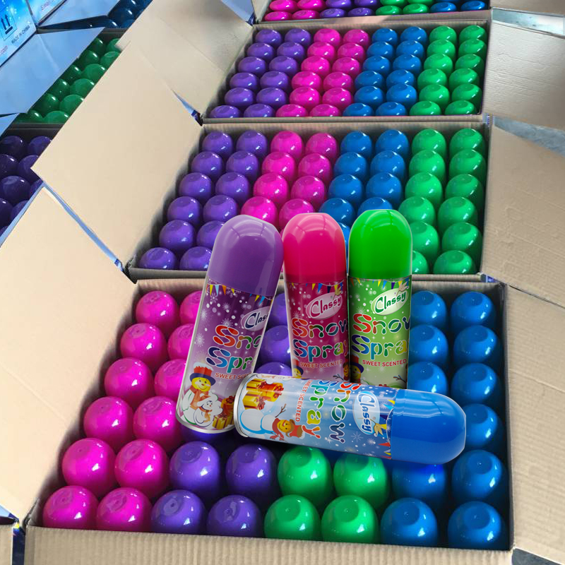 Fabbrica di decorazioni all'ingrosso decorazione party sprayneve schiuma per celebrazione