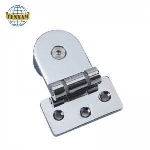 Cinta di perline rotonde contro il muro