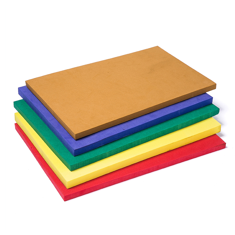 Iniezione eva schiuma eva vs. eva piegata a compressione