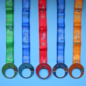 Cinque in un evento sportivo medaglie di combinazione souvenir