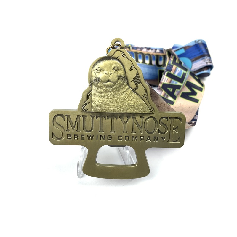 Medaglia di metallo animale carino con apri bottiglia medaglia d'oro in metallo personalizzato
