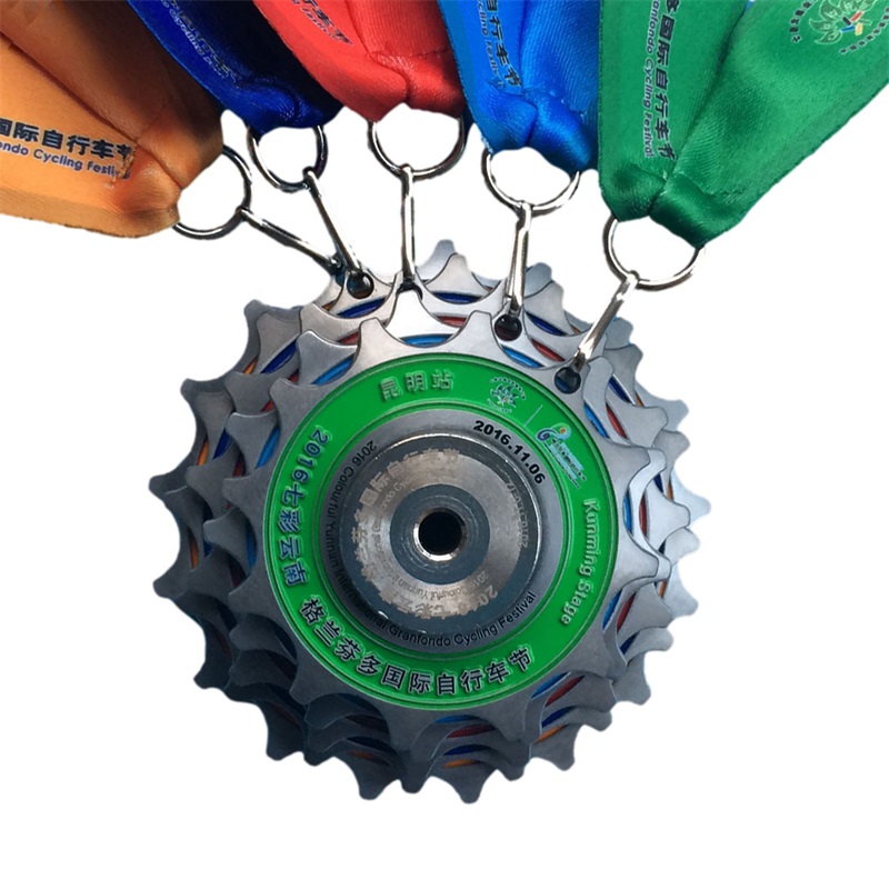Trofei e medaglie personalizzate Sports Oro Sports Cycling Medals Rebbon Metal Football Medaglia 3D Medaglia ad incastro