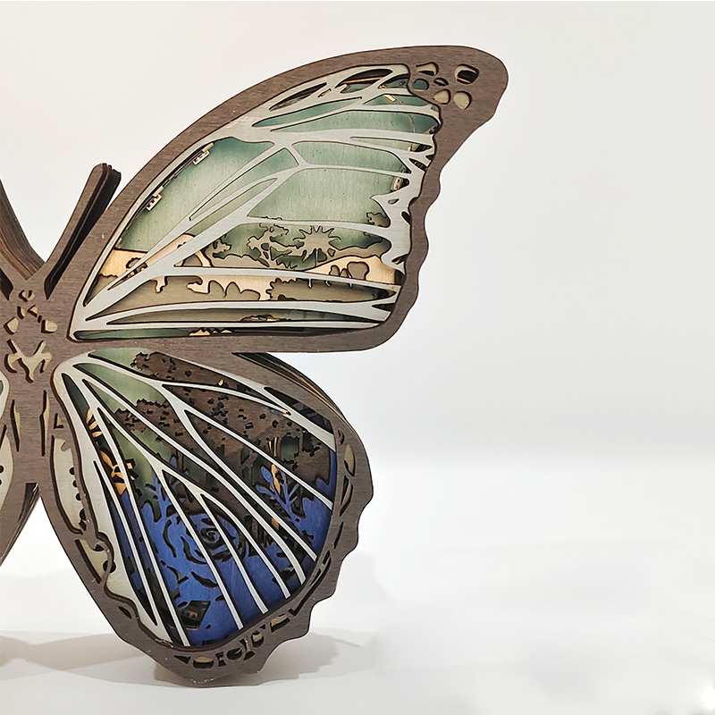 Ornamenti di farfalle in legno 3D