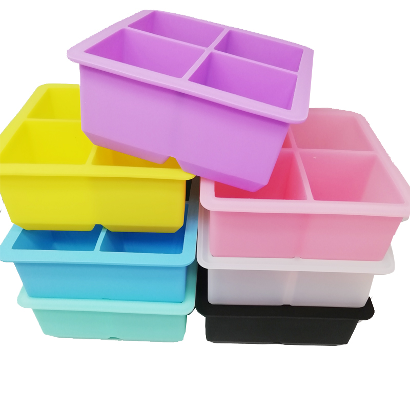 Grandi vassoi per cubetti di ghiaccio 4 cavità silicone vassoio cubo di ghiaccio con stampi per cubetti di ghiaccio impilabili per il congelatore per preparare grandi cubetti di ghiaccio quadrati per cocktail e bourbon