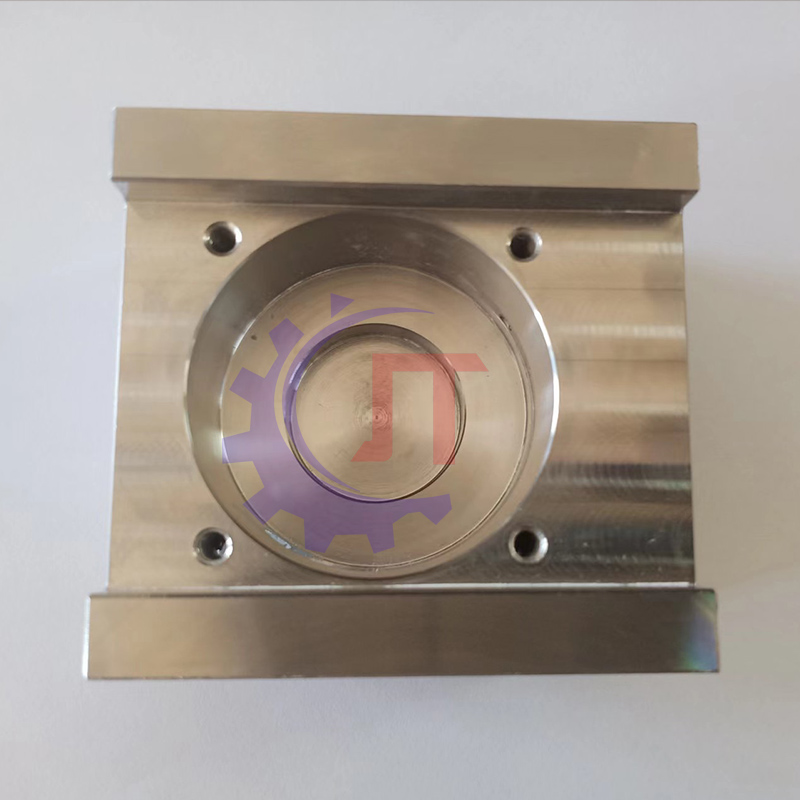 X187B621H01 X182A995H02 M701C Fare riferimento a M604 MEMINE GUIDA CONSONE CON BLOCCO CON 2-D6.0MM&2-M4 TAP PER COPERCHI