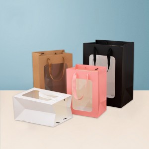 Sacchetto di carta regalo aperta