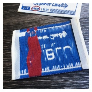 Etichetta di abbigliamento personalizzato, segno di tessuto fatto a mano