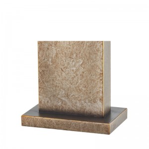 Lampada da tavolo da tavolo antico decorativo all\'ingresso dello spazio pubblico
