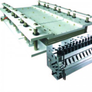 Stampo di estrusione in plastica con porta larga