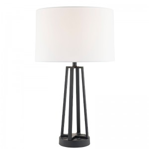 Nights Bronze Dark Bronze e luce con un interruttore a rocker su/off, un comodo sbocco e una porta di ricarica USBnella camera degli hotel