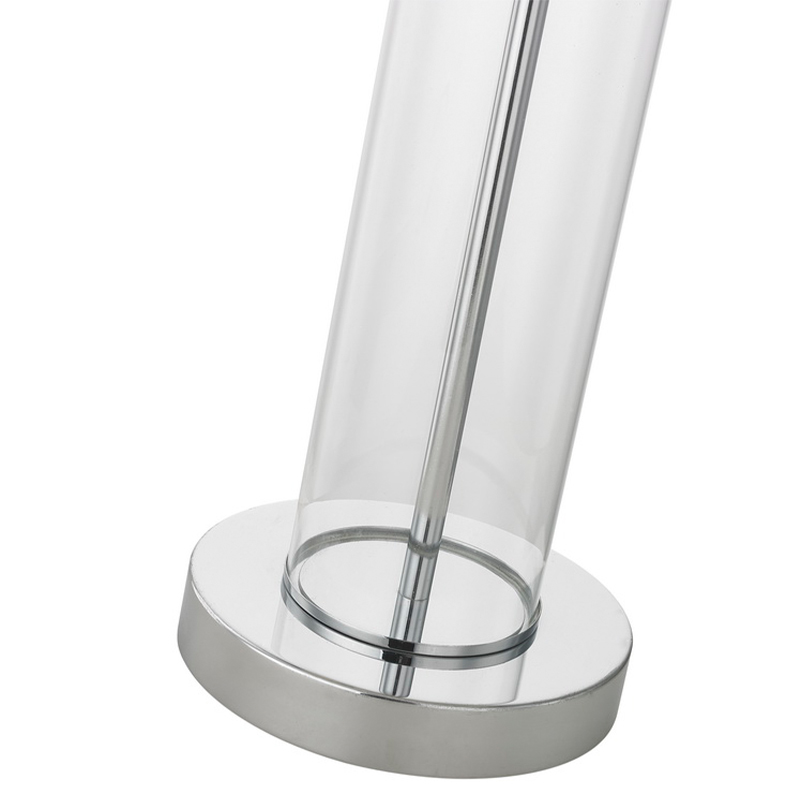 Lampada da tavolo in vetro trasparente con finitura cromata lucidanella camera d\'albergo