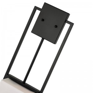 Ospitalità Hotel Wall Sconce con finituranera opaca e ombra acrilica rettangolare all\'hotel corridoio tipico