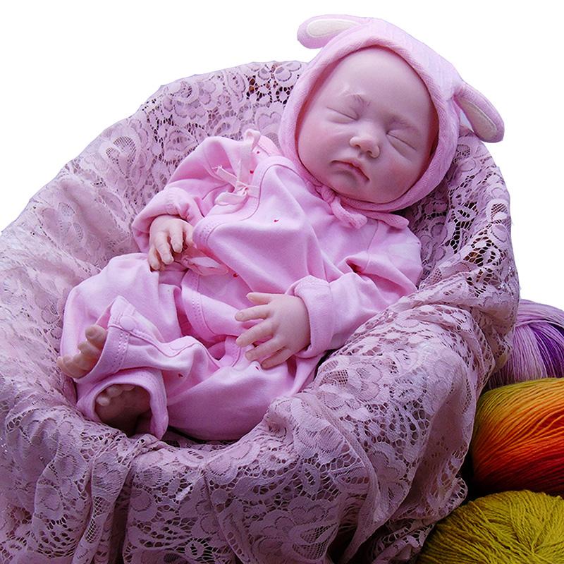 Bambola rinata ad alta simulazione Il materiale silicone rinato bambino addormentato bambola rinata realistica (dopo il trucco)