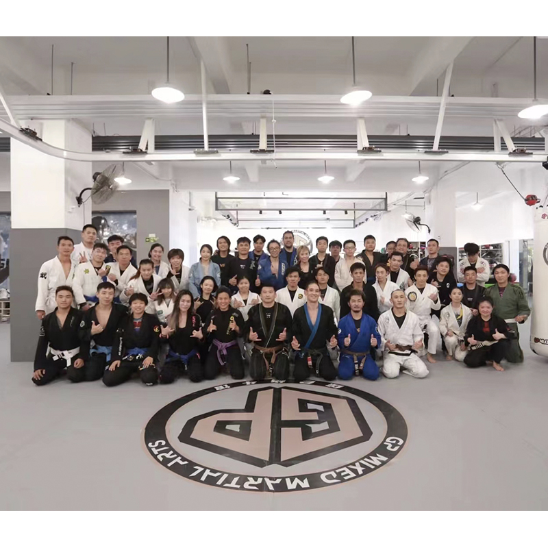 Forniremo anche alcune attrezzature ainostri amici