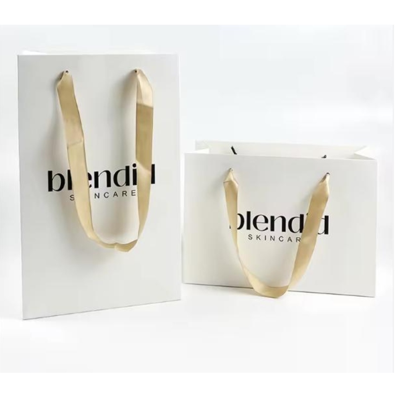 Sacchetti di carta stampati cartone borse regalo di carta bianca di lusso con manico anastro per borsa con il tuo logo