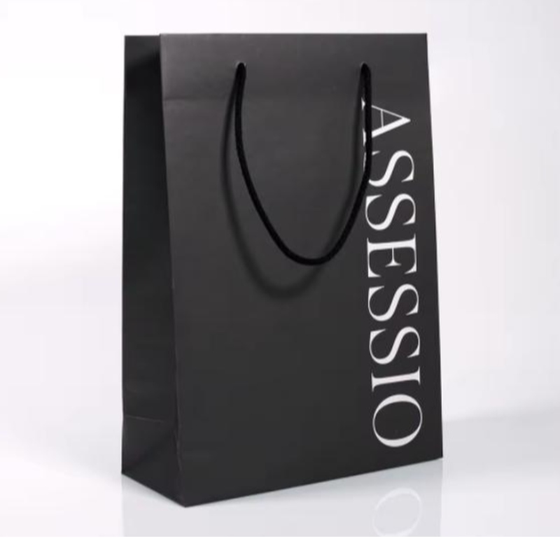 Logo di marca personalizzata Luxury Black Paper Packaging Sacchetta per la spesa della borsa