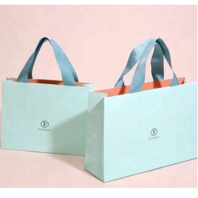 Gift artigianale di lusso personalizzato all'ingrosso marrone imballaggio bianco bolsa de papel sacche da regalo per la spesa stampata kraft sacchetti di carta con il tuo logo