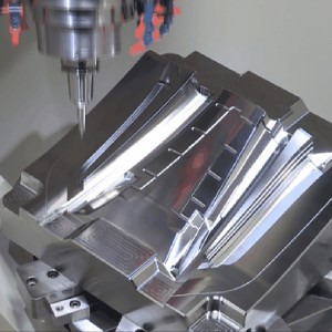 Nucleo di stampo CNC a 5 assi