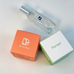 Elegante scatola cosmetica in carta Kraft